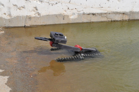 mobile robot visually inspects a car